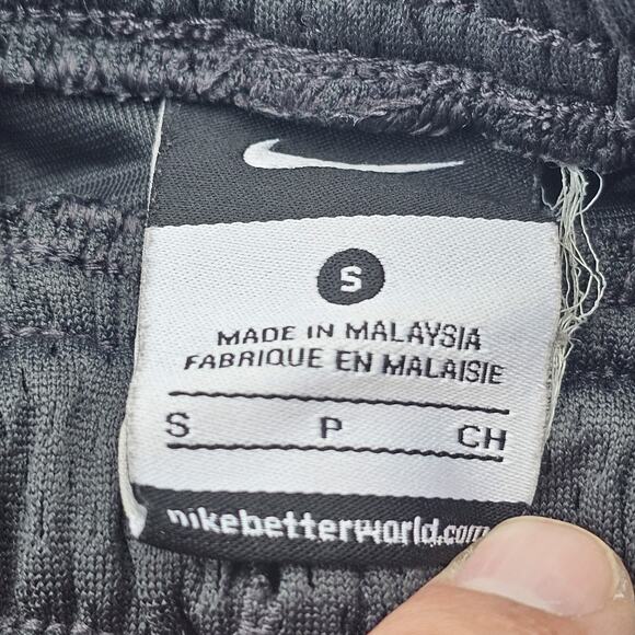 Nike Mens Shorts Swoosh Jordan Size Small Athletic Basketball Running - Picture 7 of 9